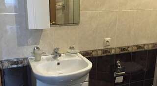 Гостиница Guest House Khristophor Адлер Двухместный номер с 1 кроватью или 2 отдельными кроватями и собственной ванной комнатой-6